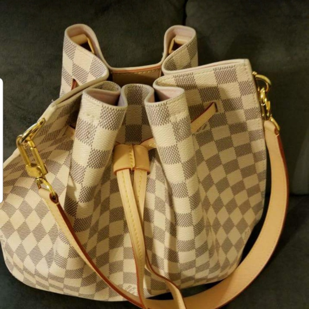 Authentic Girolata LV purse